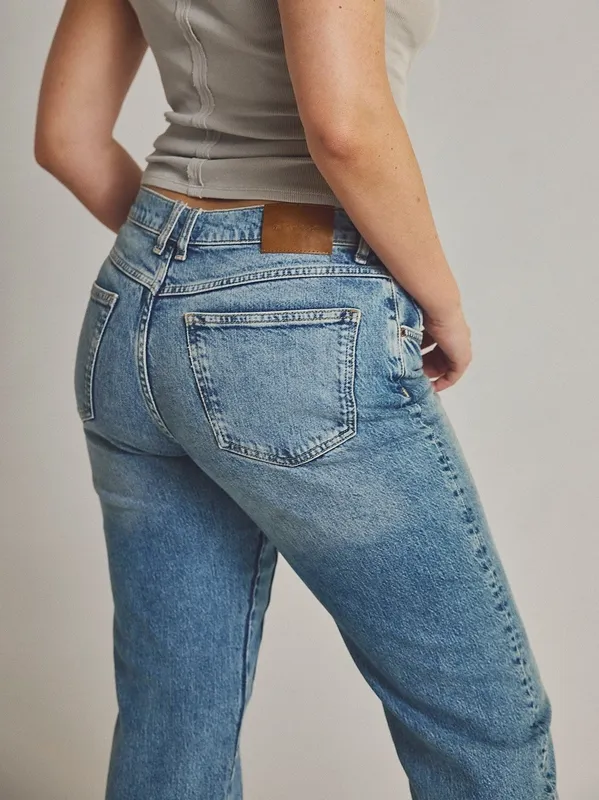 Mid-Rise Straight Leg Denim Jeans