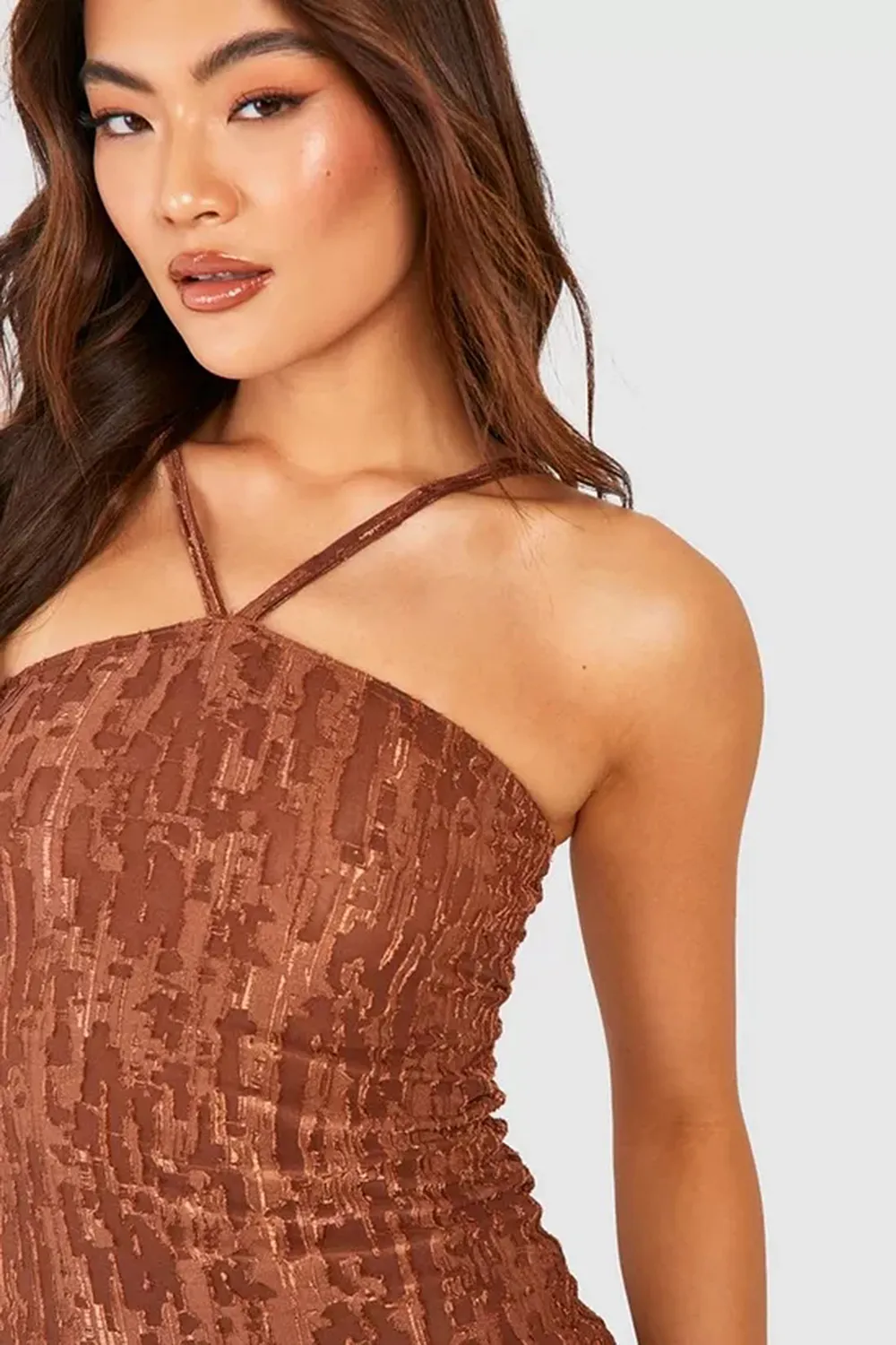 JAQUARD TEXTURED HALTERNECK MIDAXI DRESS