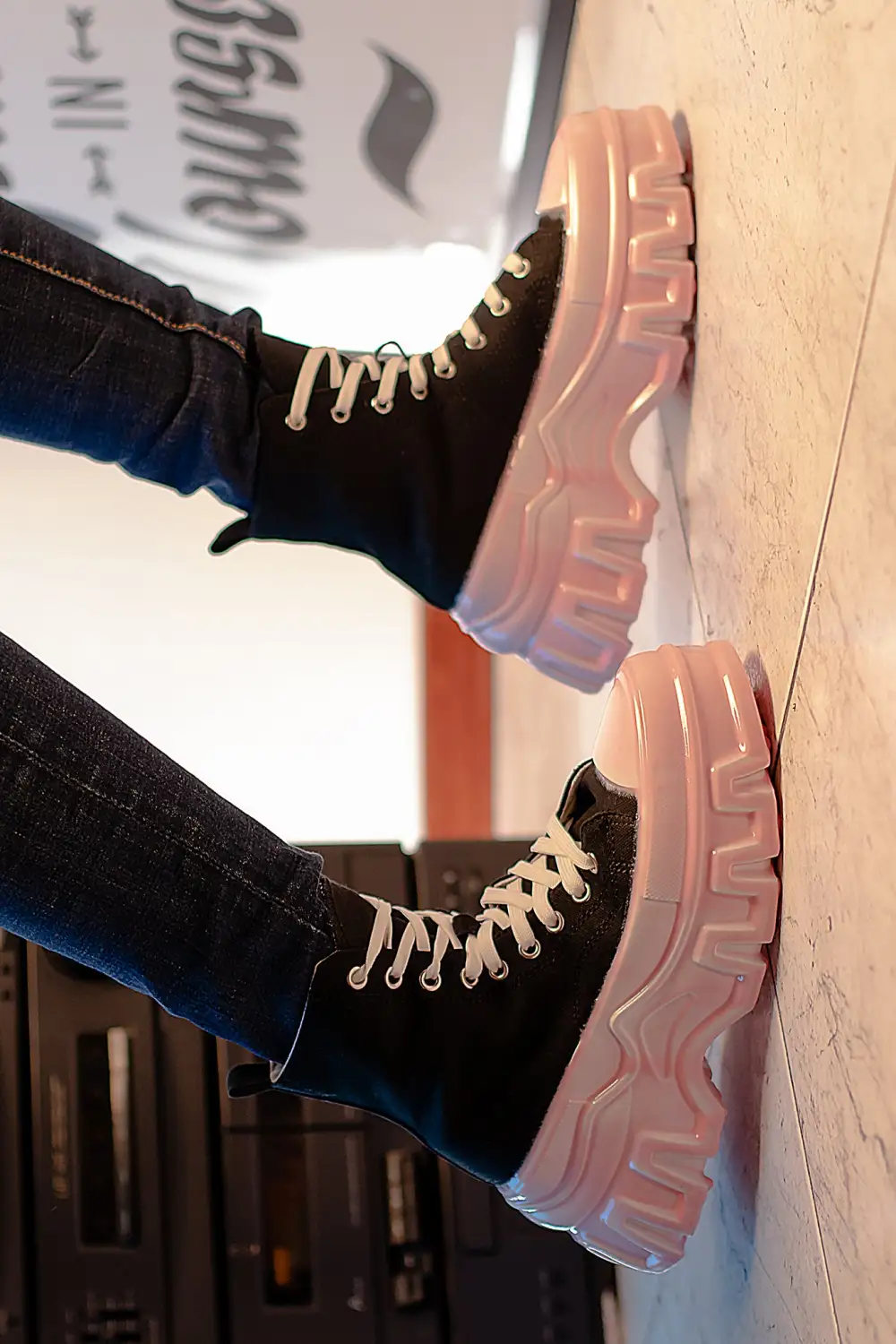 THROW UP | PINK