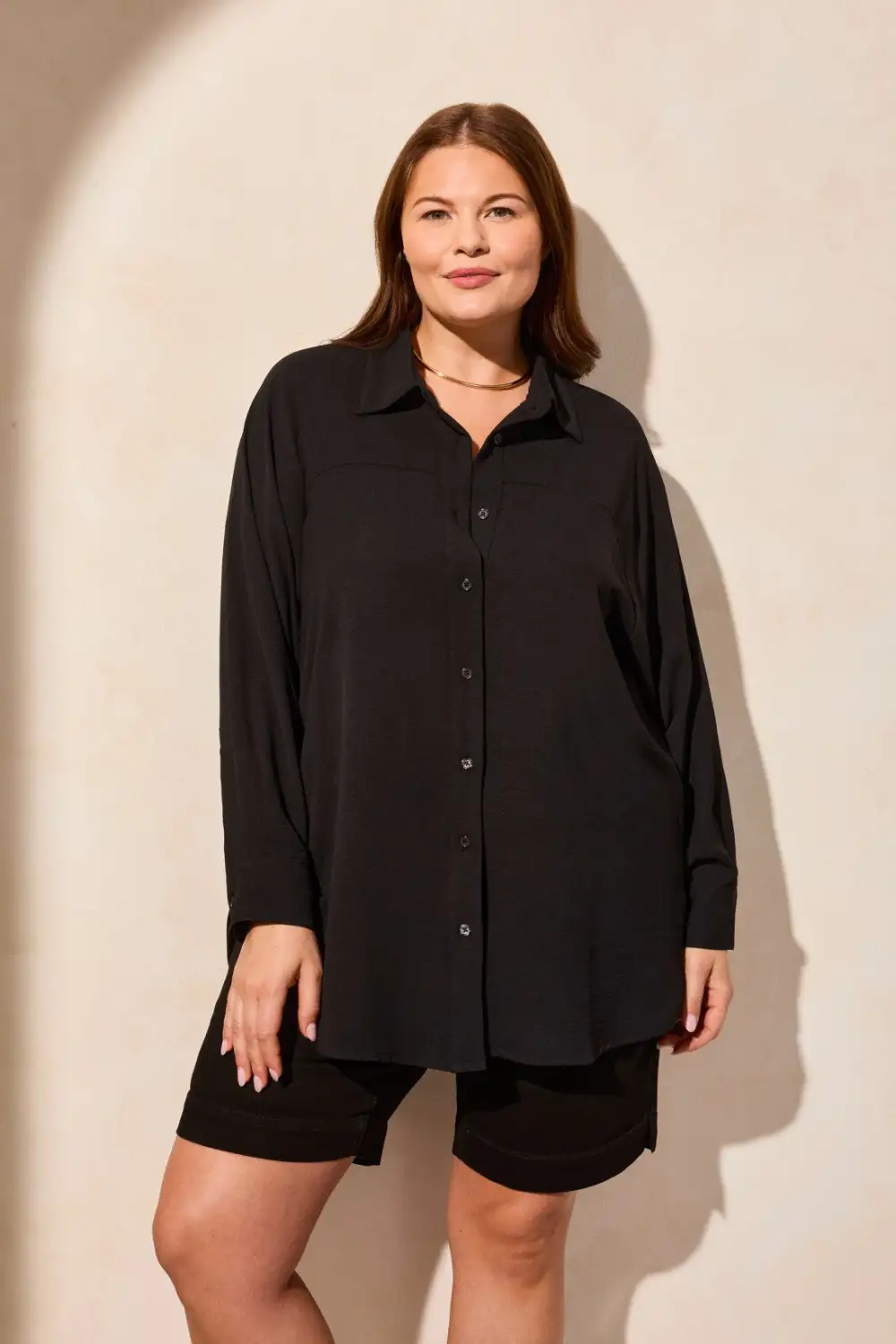 Airflow Raglan Sleeve Shirt-Black