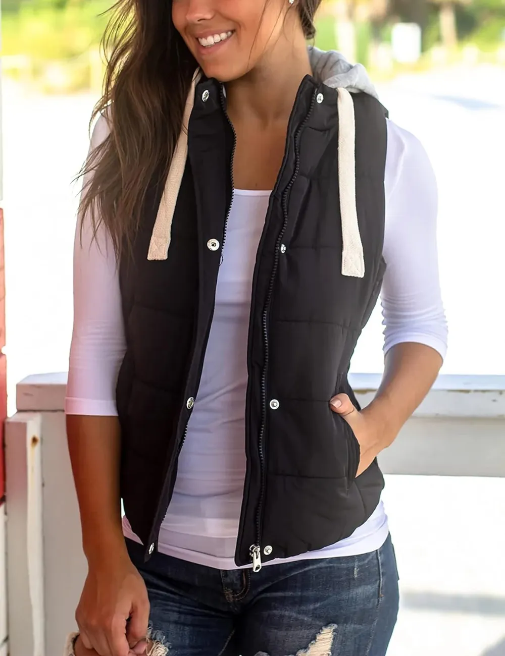 Women's Slim Sleeveless Quilted Removable Hooded Winter Puffer Vest Coat