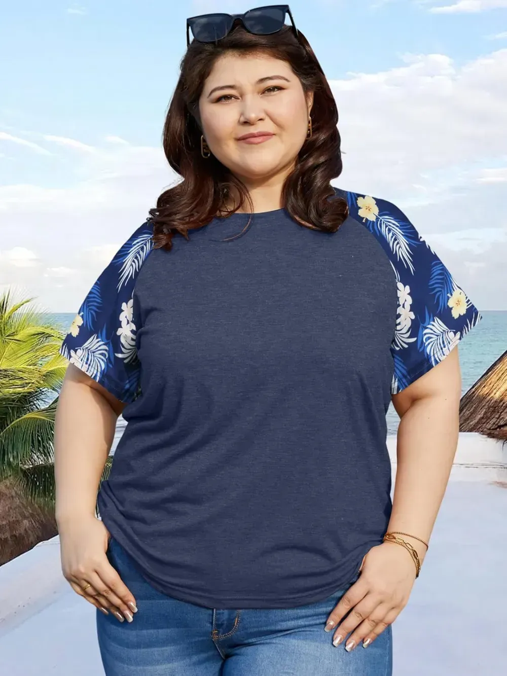 HDLTE Womens Plus Size Tops Floral Bell Sleeves Blouses Summer Crewneck Tunic Loose Casual T Shirts