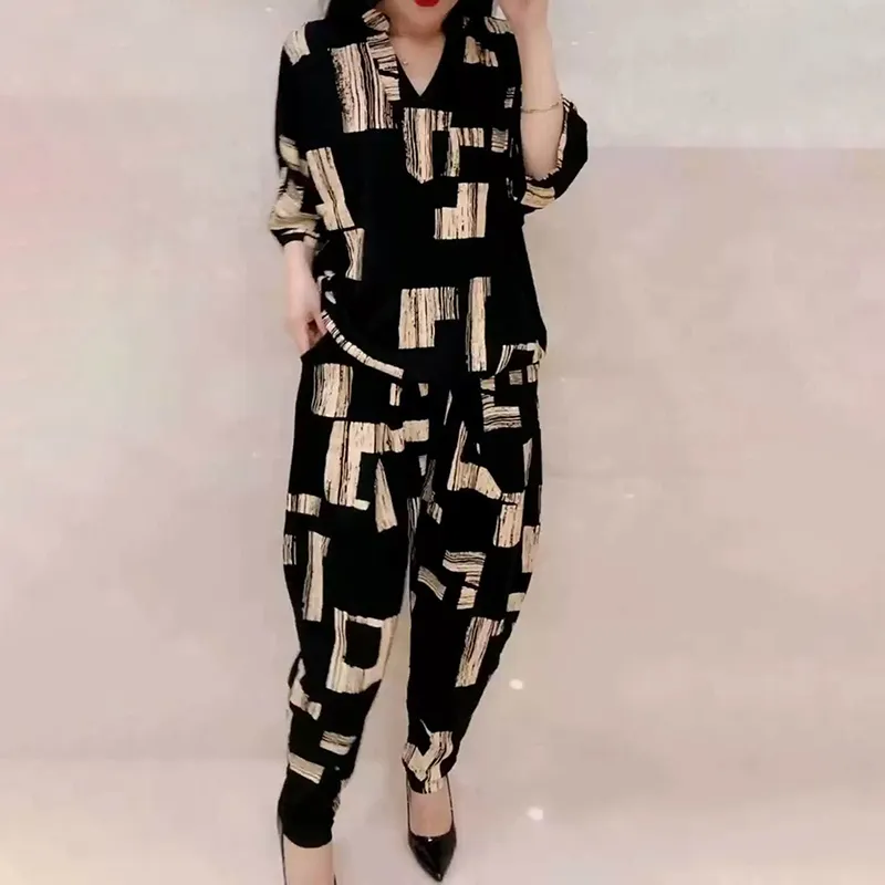 Loose Casual Square Print Mid Sleeve V Neck Two Piece Set
