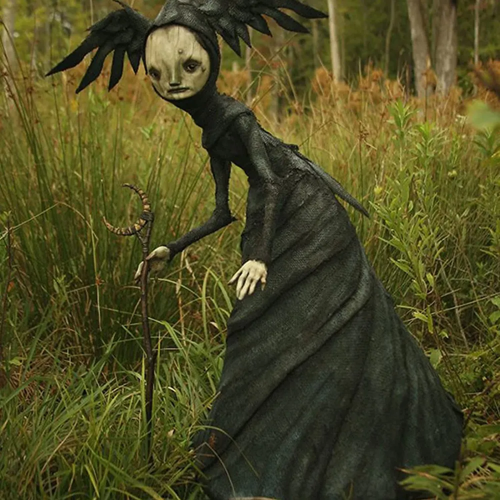 Halloween Witch Figurine Statue Resin Creepy Witch Sculptures Garden Decoration for Home Patio Yard Lawn Porch Garden Decoration