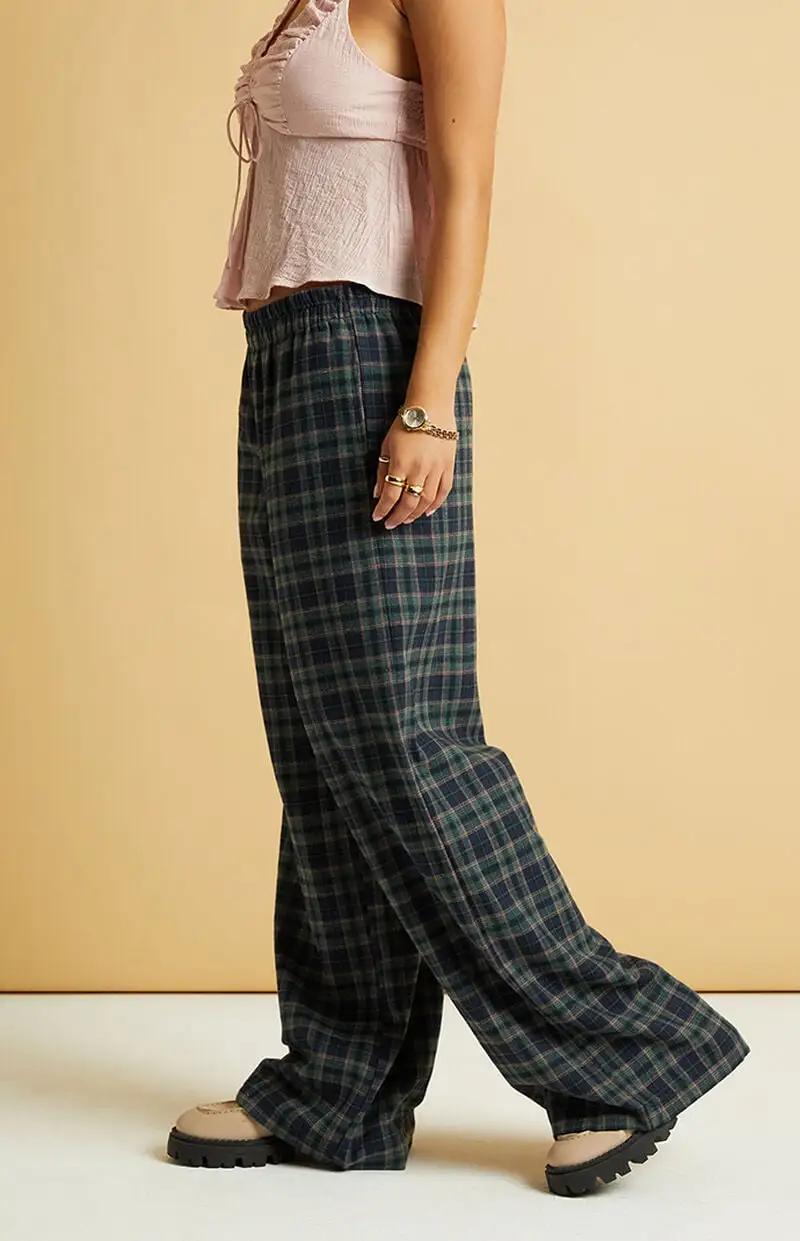 Beverly and Beck Green Flannel Boxer Pajama Pants