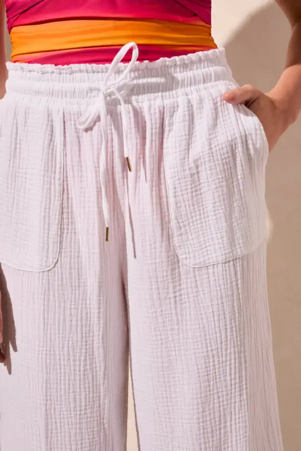 Wide Leg Cover-Up Capri Pants-White