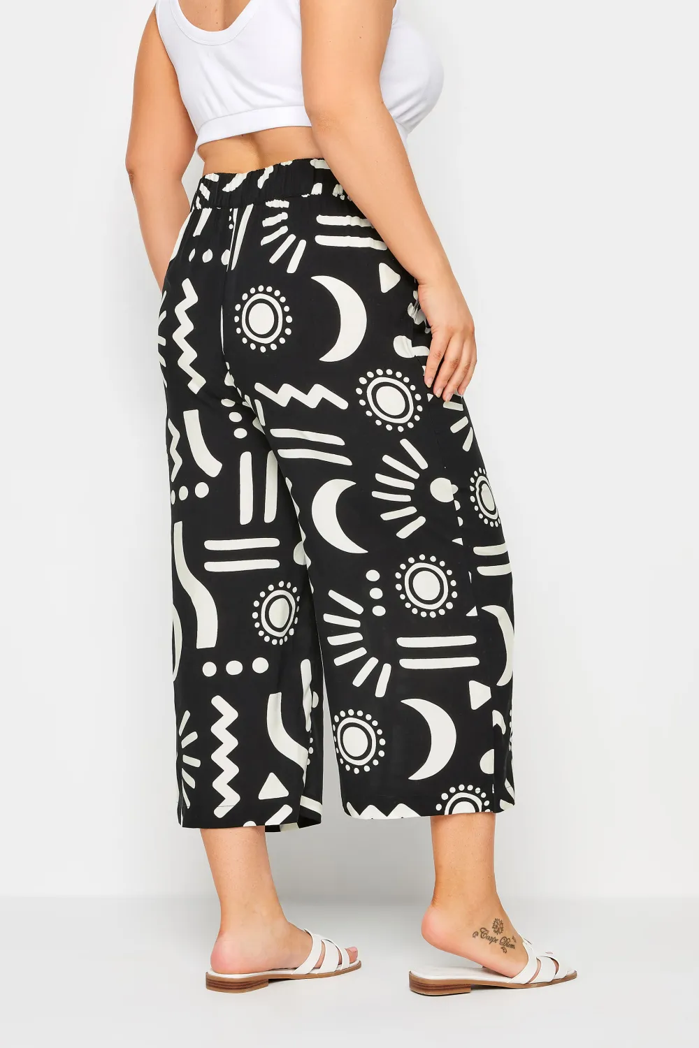 YOURS Curve Black Wide Leg Cropped Trousers