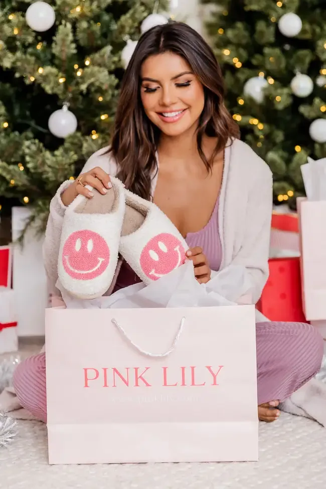 Pink Smiley Slippers DOORBUSTER