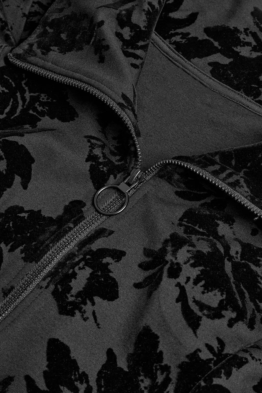 Evans Black Floral Print Zip Through Lightweight Gilet