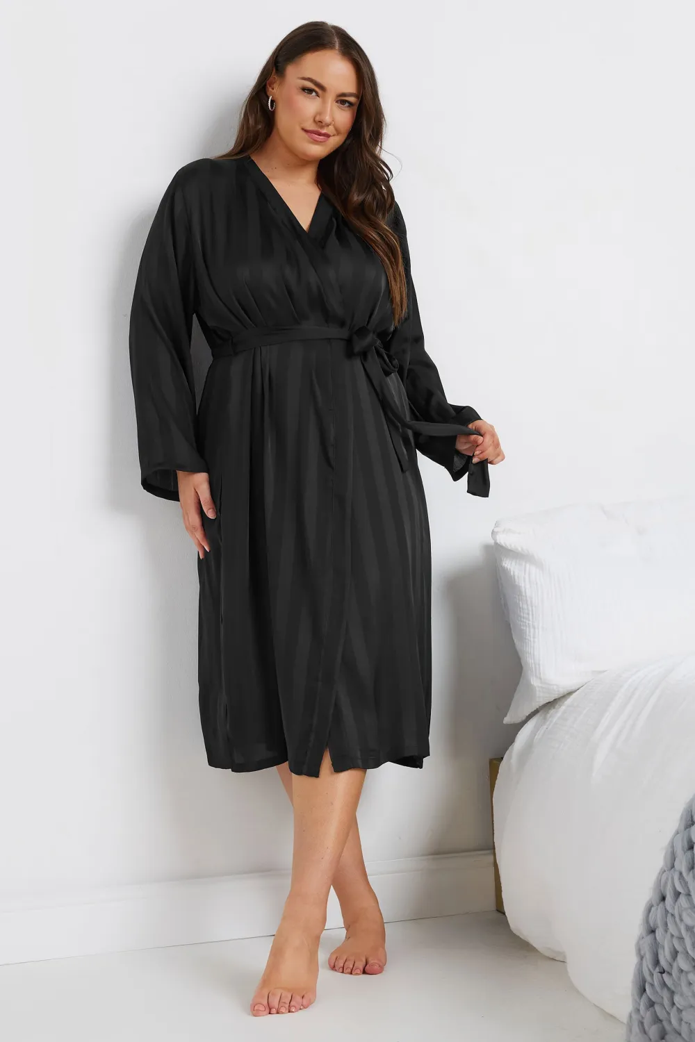 YOURS Curve Black Stripe Jacquard Satin Robe