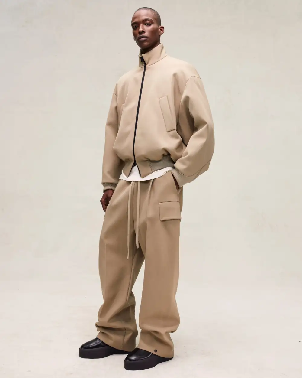 Weighted Twill Wide Leg Cargo Pants