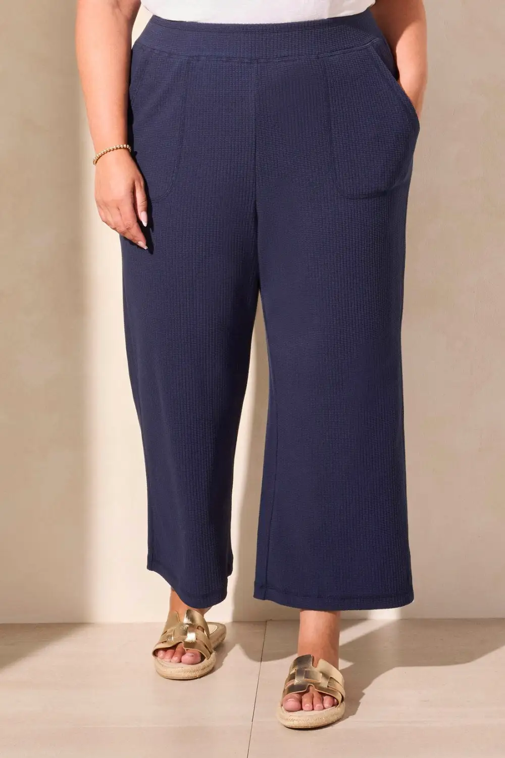 Textured Pull-On Capri-Jet Blue