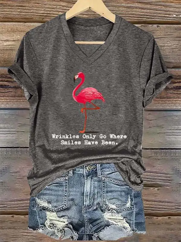 V-Neck Retro Flamingo Wrinkles Only Go Where Smiles Have Been Print T-Shirt