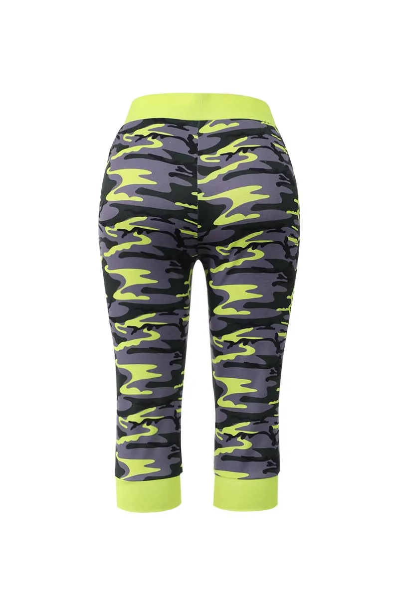 Camo Print Drawstring Capris Pants