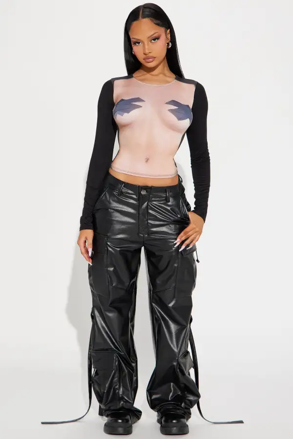 Play My Cards Right Top - Black