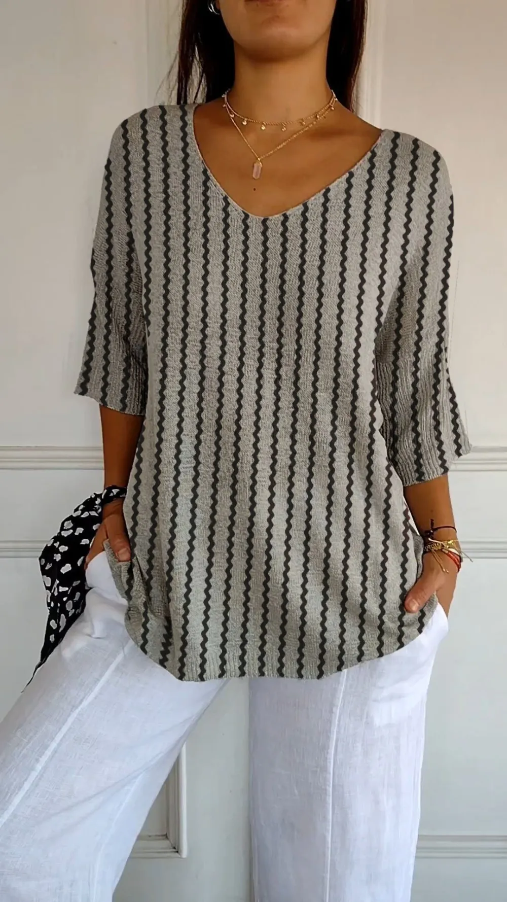 Women's Casual V-Neck Striped Sweater
