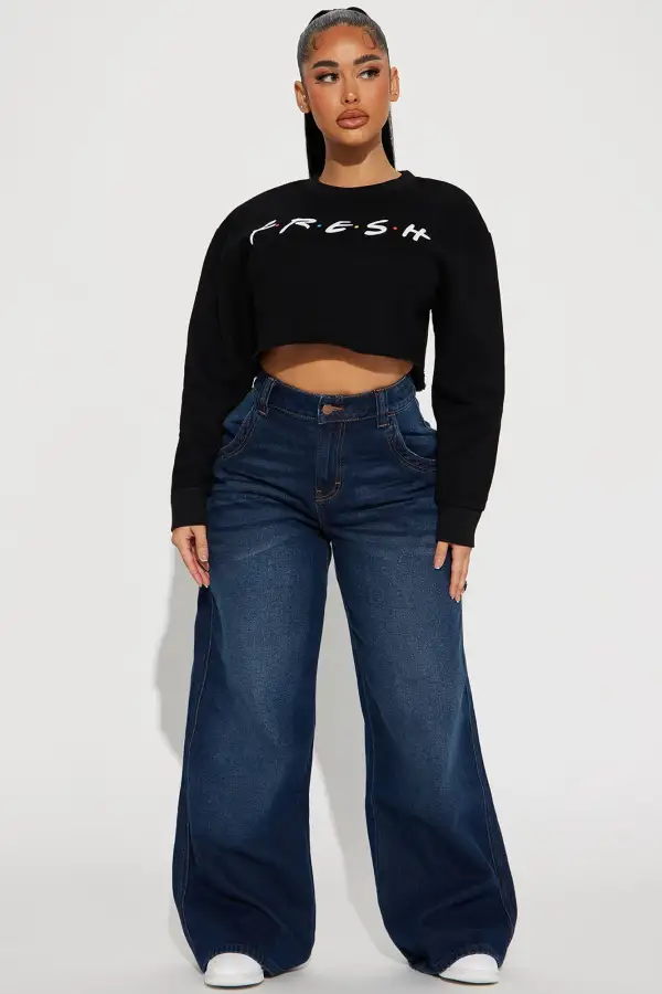 Keepin' It Fresh Cropped Sweatshirt - Black