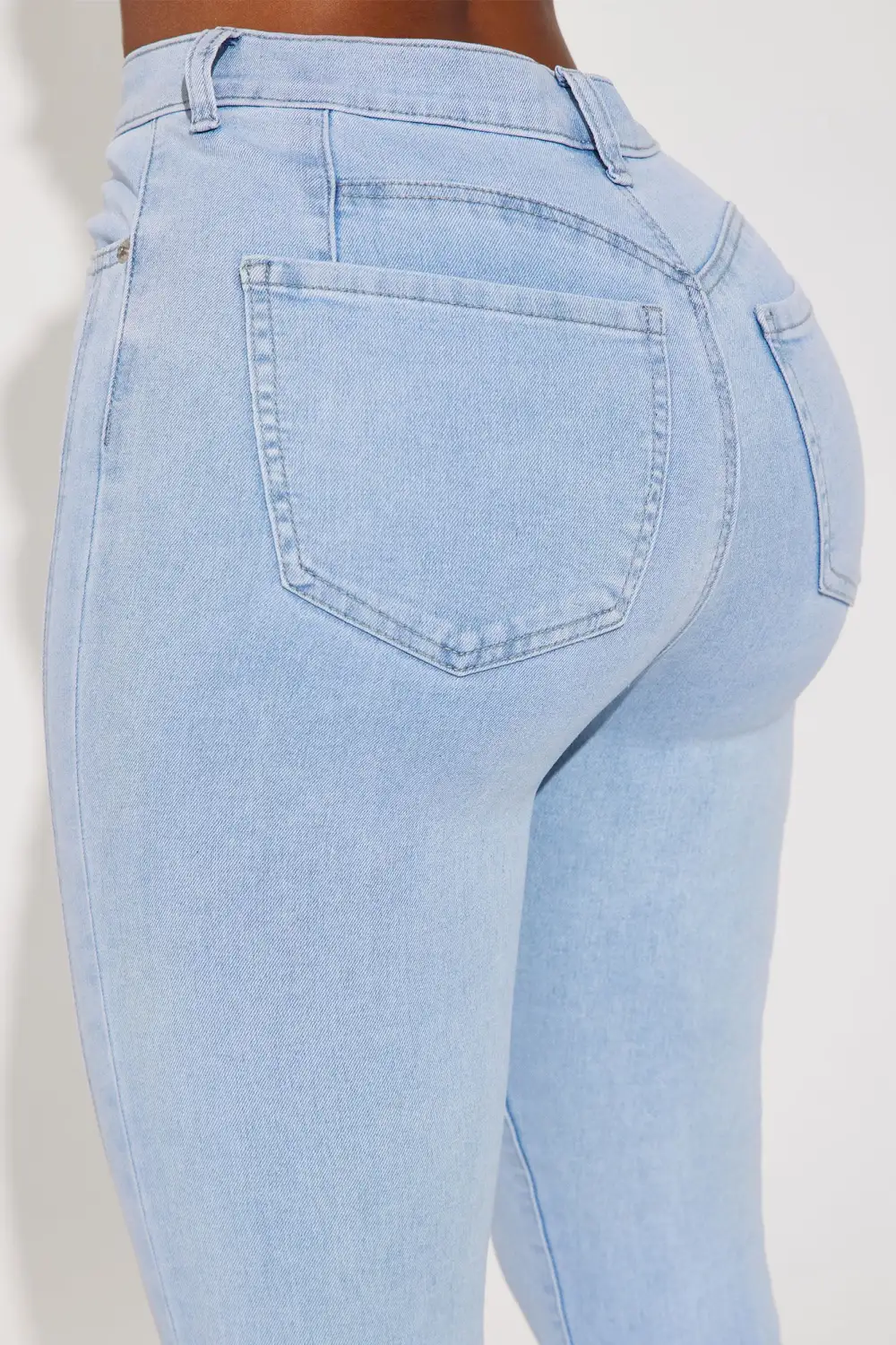 Attention Grabber Booty Lifter Stretch Skinny Jeans - Medium Wash