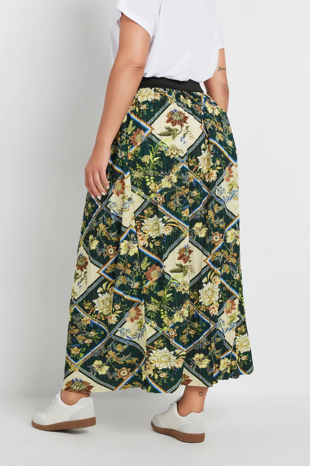 YOURS Curve Green Geometric Floral Print Pleated Skirt