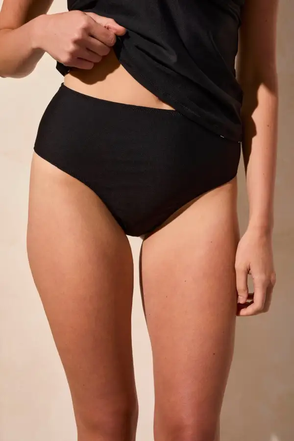 Reversible High-Waist Bikini Bottoms-Seashell