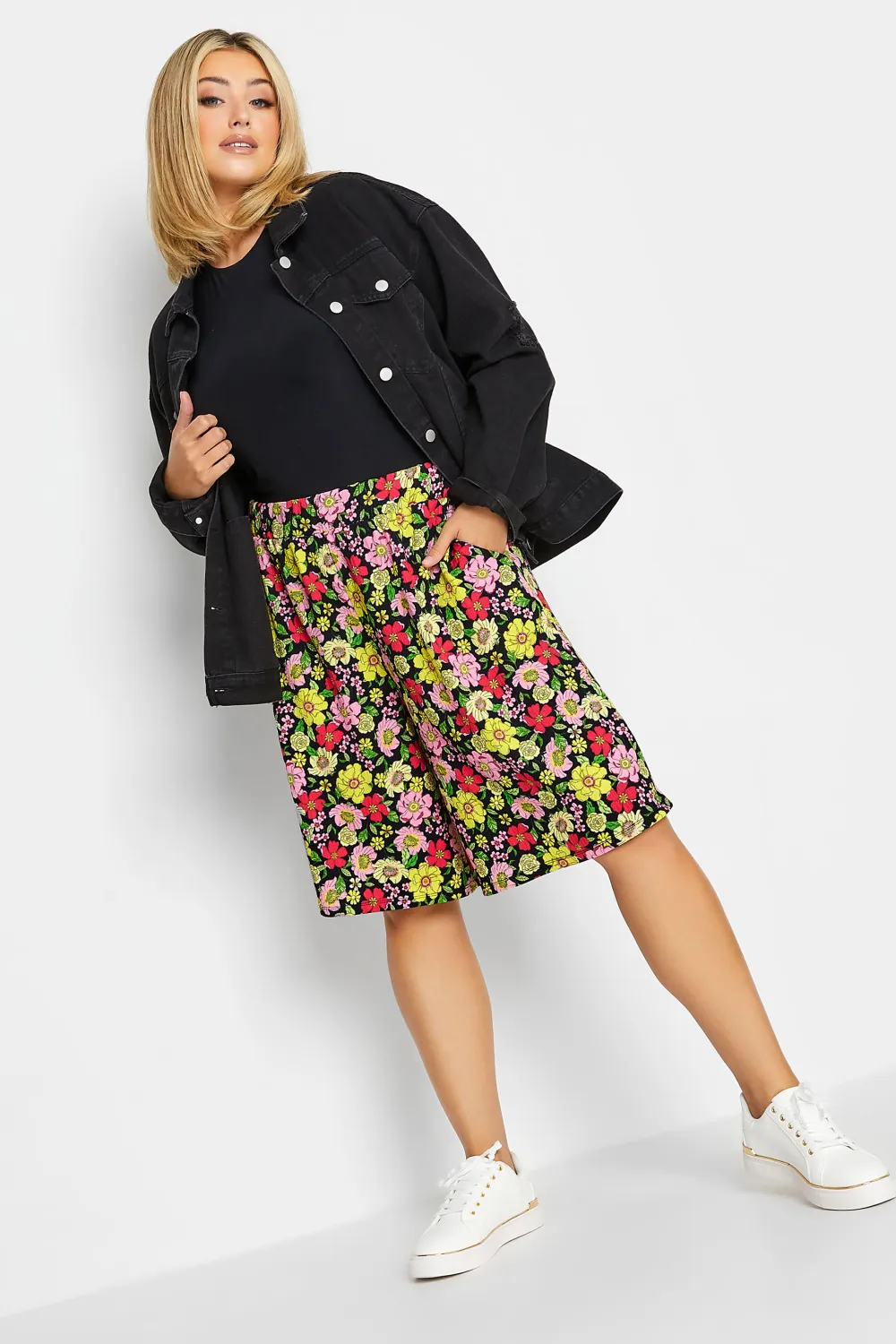 YOURS Curve Black & Yellow Floral Print Pull On Shorts