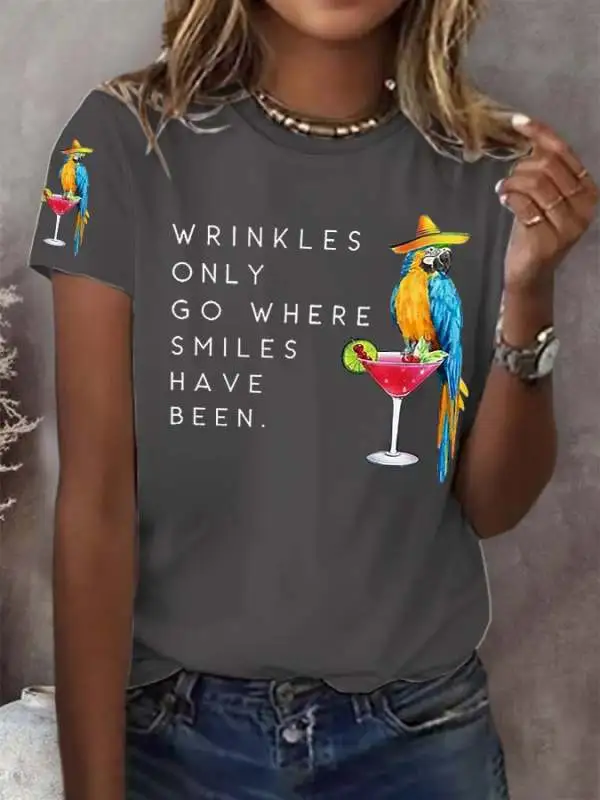 Retro Wrinkles Only Go Where Smiles Have Been Print T-Shirt