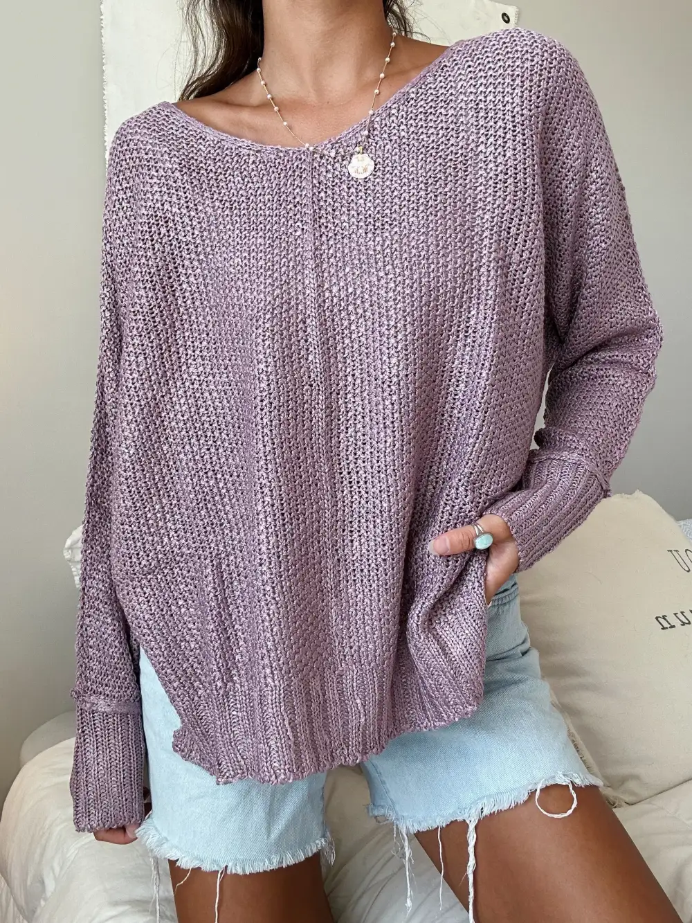 REVERSE SEAM LOOSE FIT SWEATER