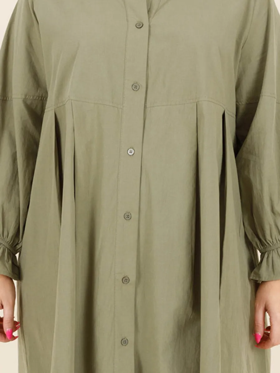五个分类-Green pleated button loose fitting shirt
