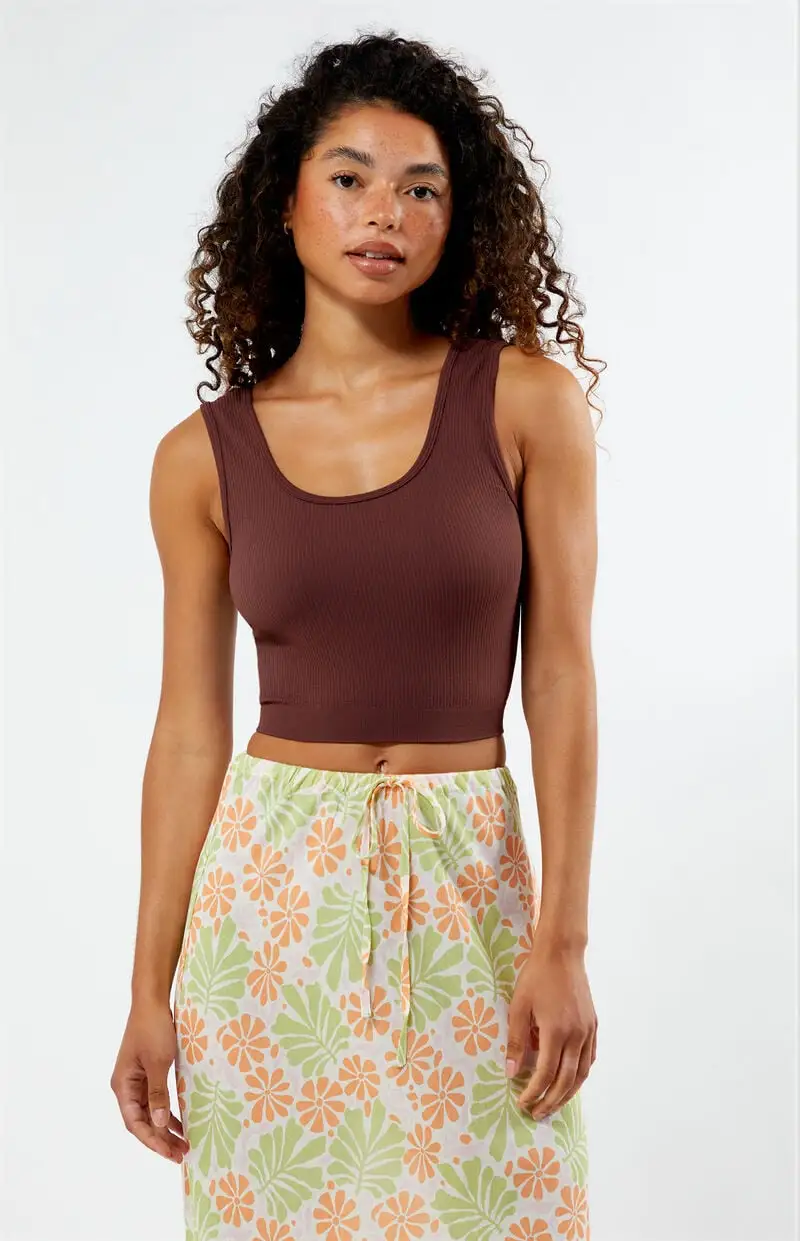 Contour Seamless Scoop Tank Top