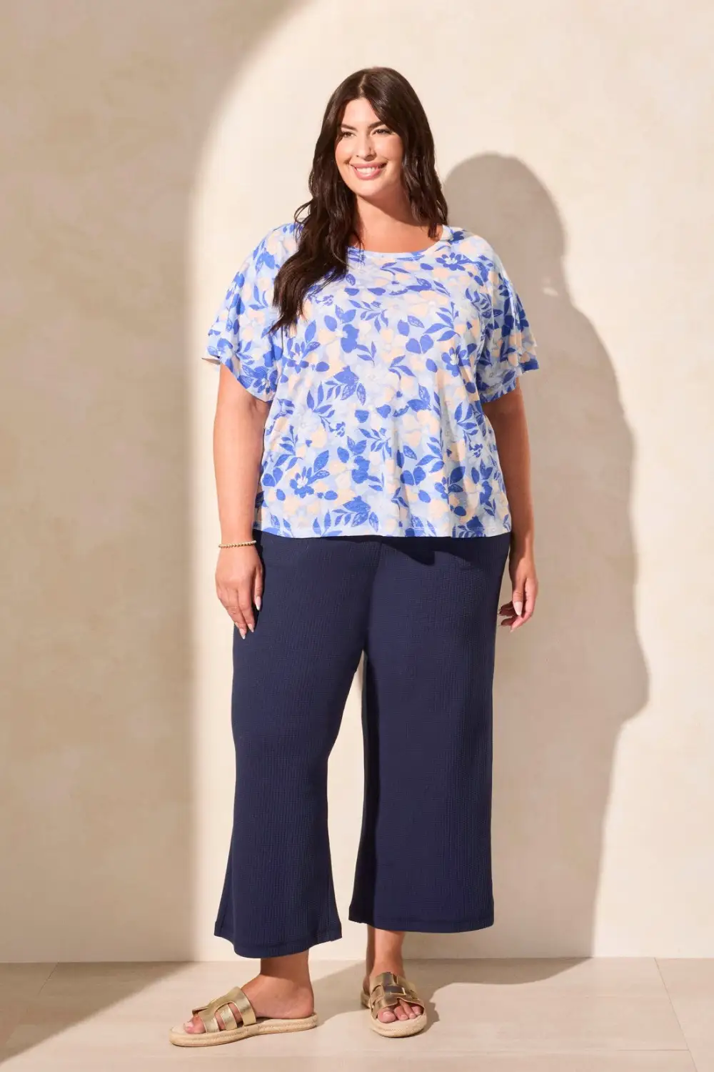 Linen-Blend Ruffle-Sleeve Crew Neck Top-Scuba Blue