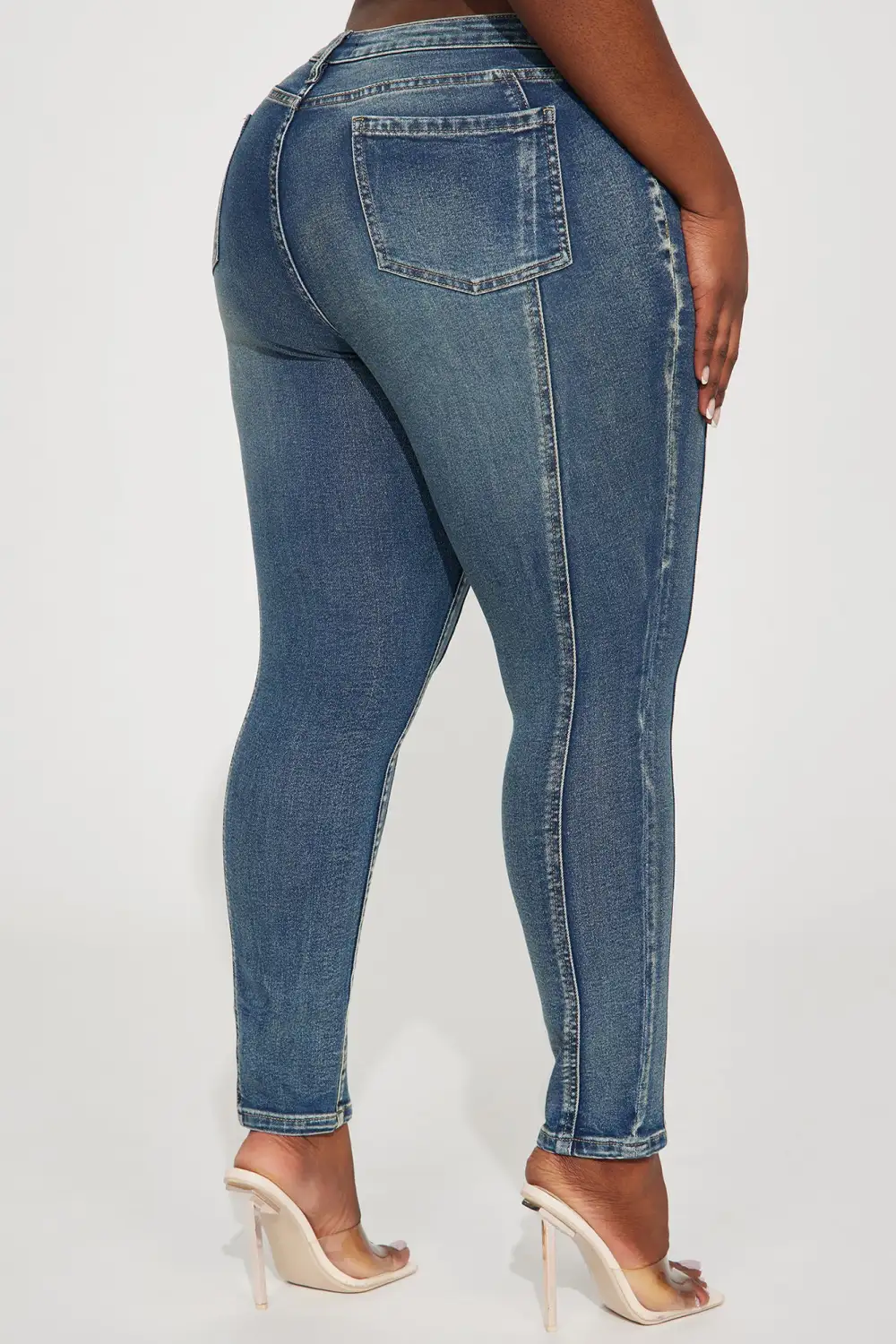 Well Versed Stretch Skinny Jeans - Dark Wash