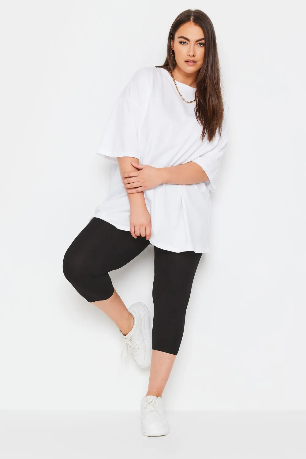 YOURS Curve 2 PACK Black & White Ditsy Floral Print Cropped Leggings