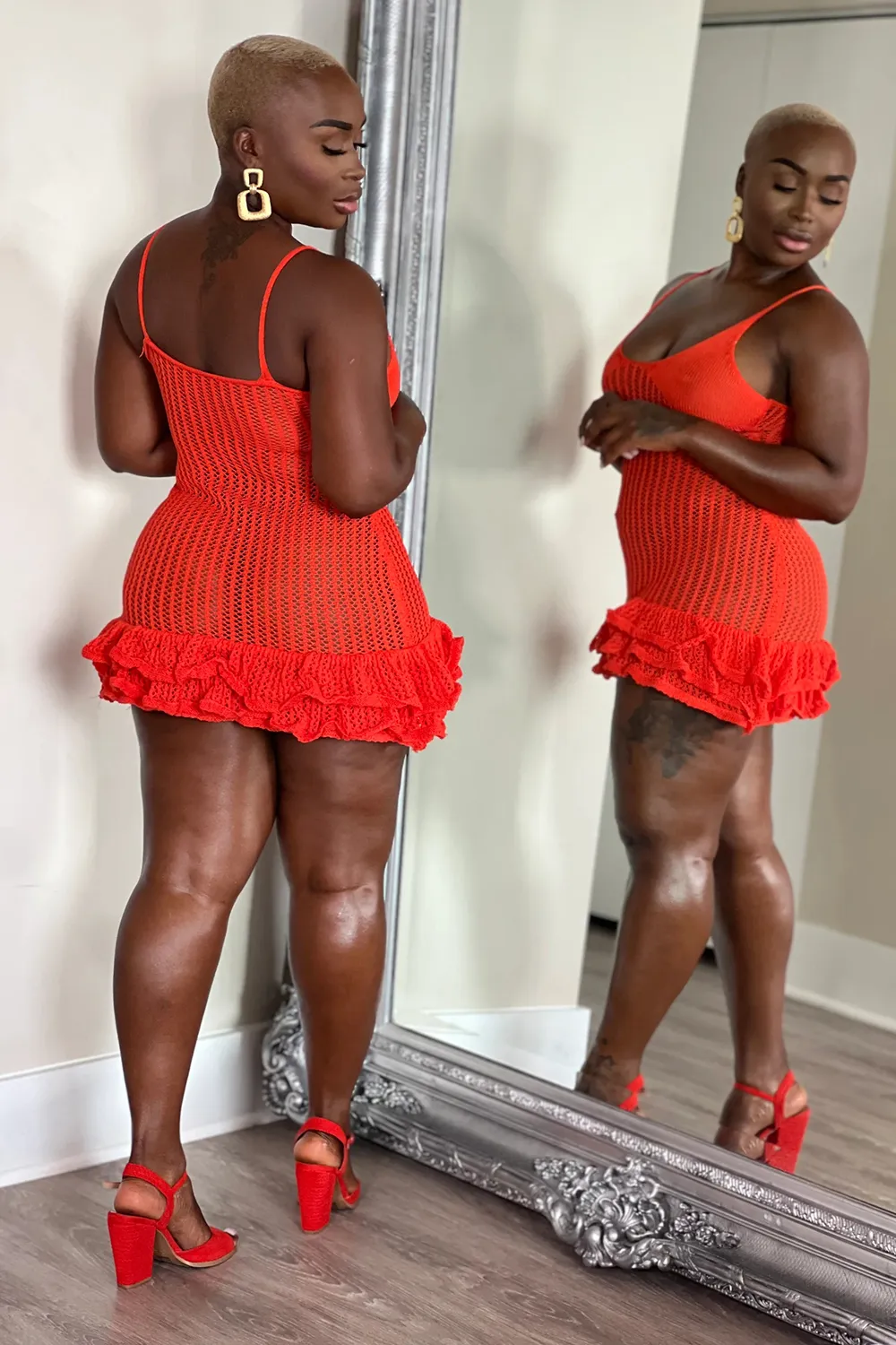 Knitted mini ruffled hem dress