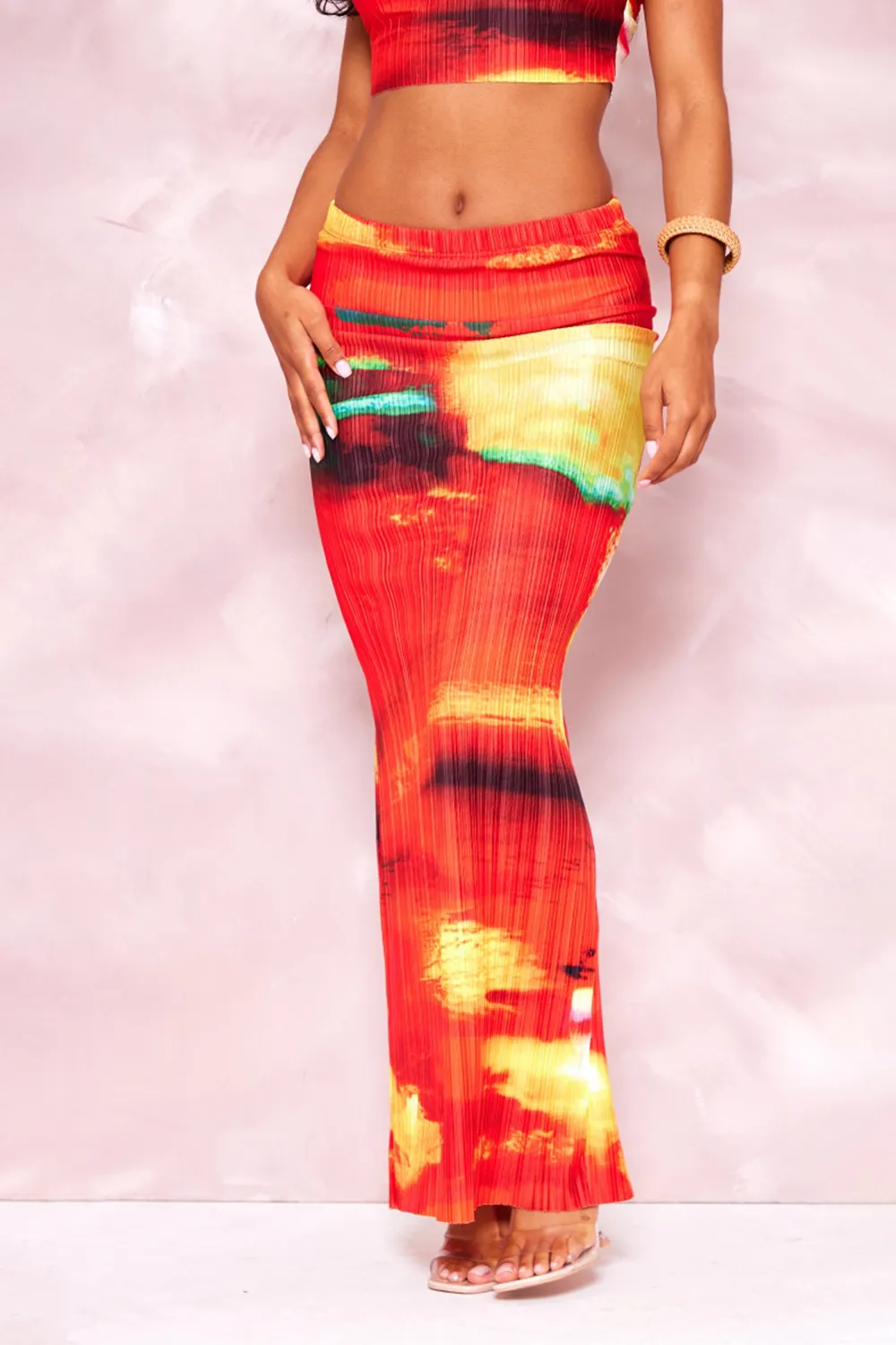 Red Abstract Print Plisse Strappy Turtleneck Top And Skirt Set