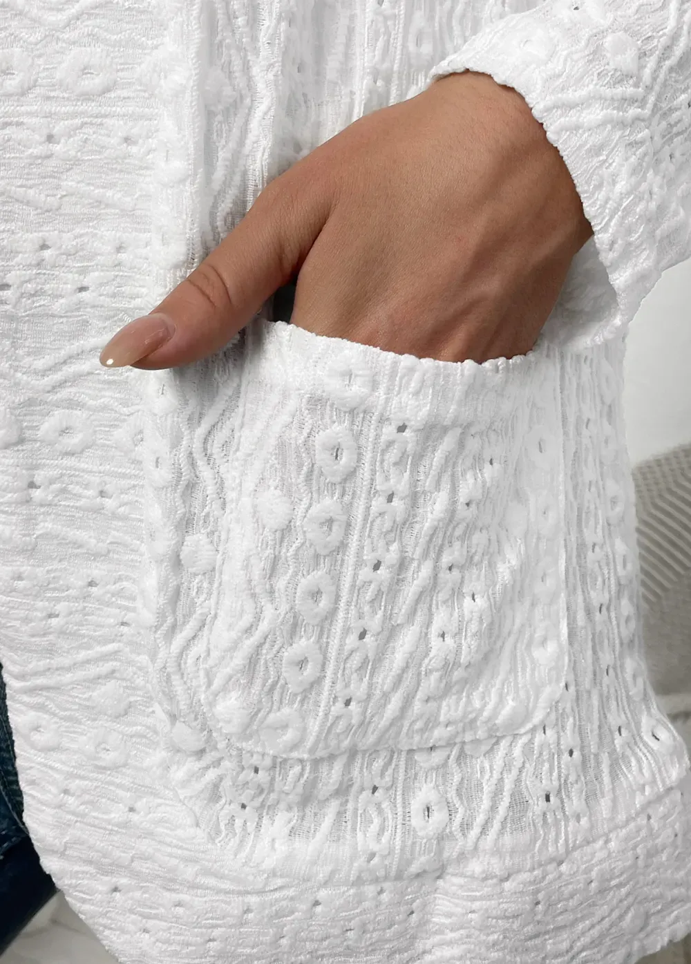 White Pocket Lace Long Sleeve Coat