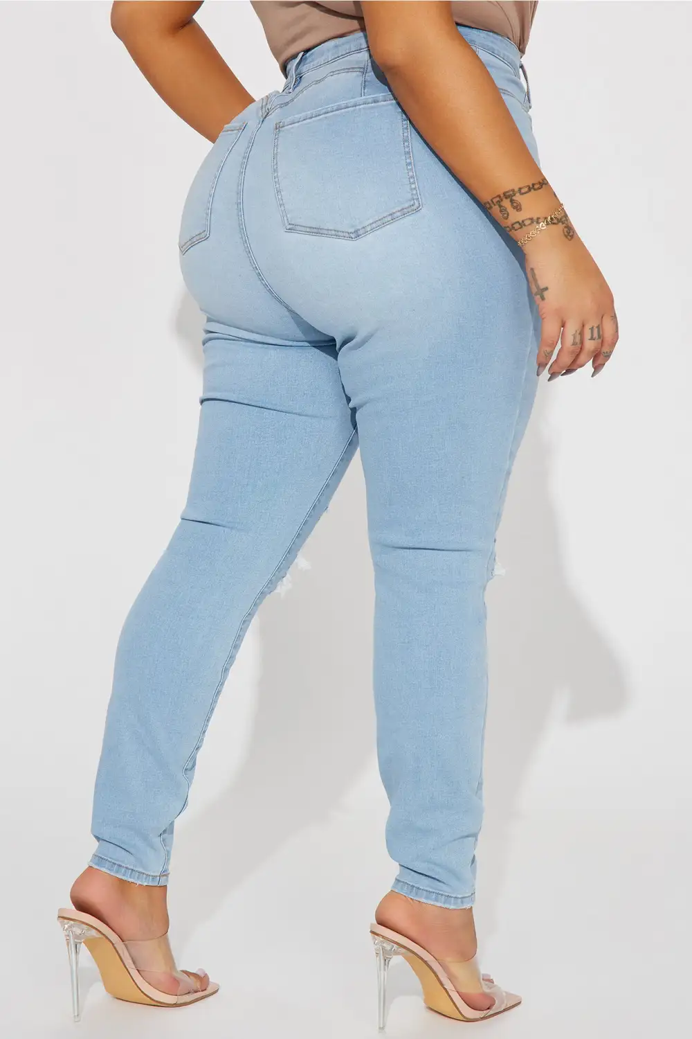 Booty Lifter Curvy Stretch Skinny Jean - Light Wash
