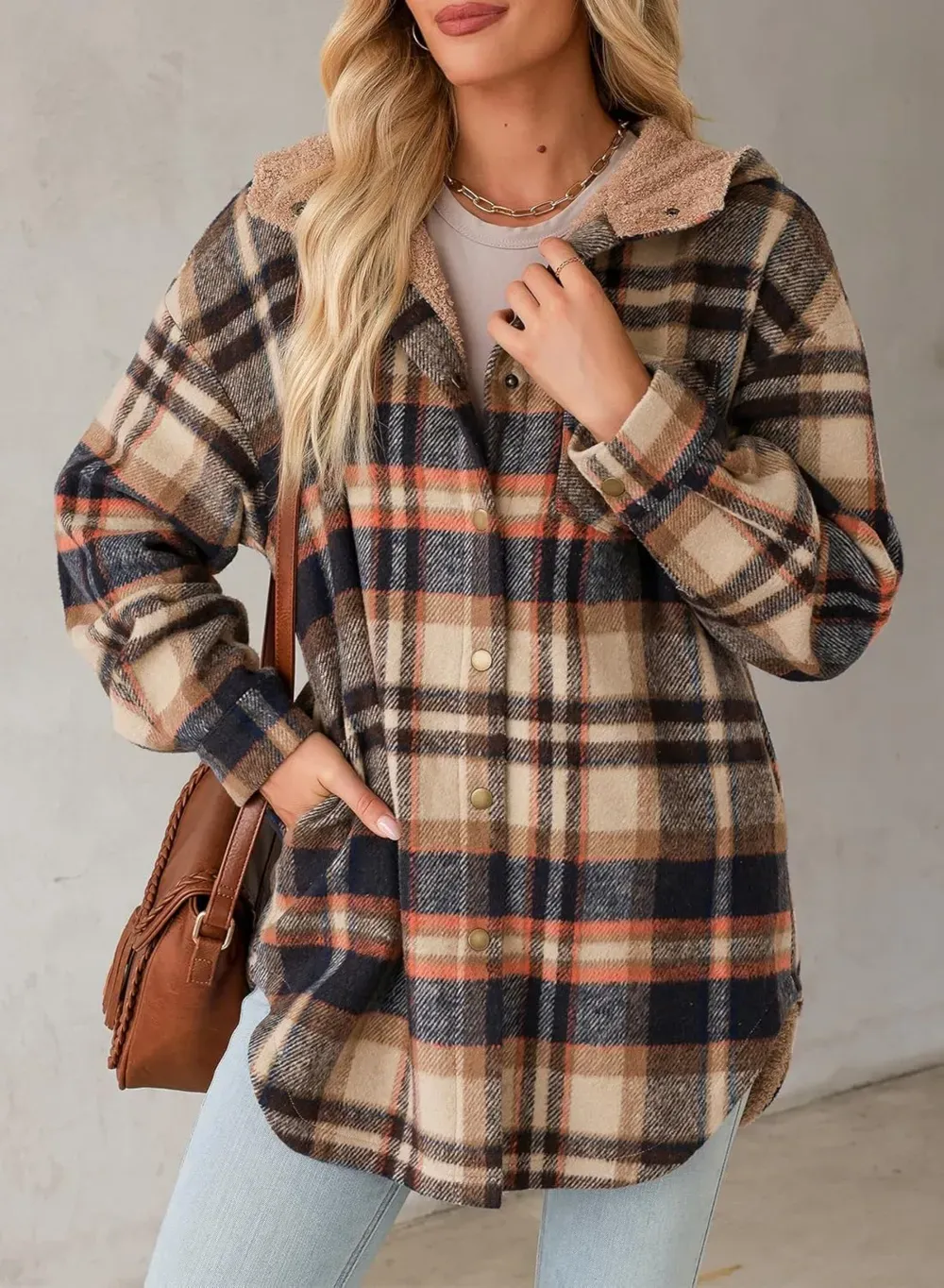 Women's Flannel Hooded Plaid 2025 Shacket Thick Coat Winter Coat for Warmth Button down Warm and Fuzzy Fleece Jacket