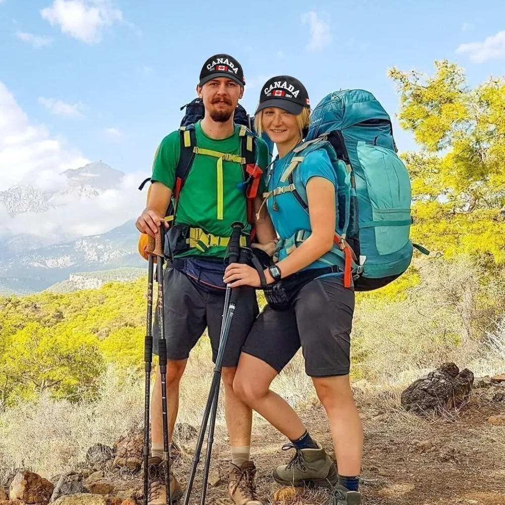 2 PCS Canada Baseball Cap Canada Souvenirs Adjustable Canada Day Embroidered Maple Leaf Flag Cap for Men Women