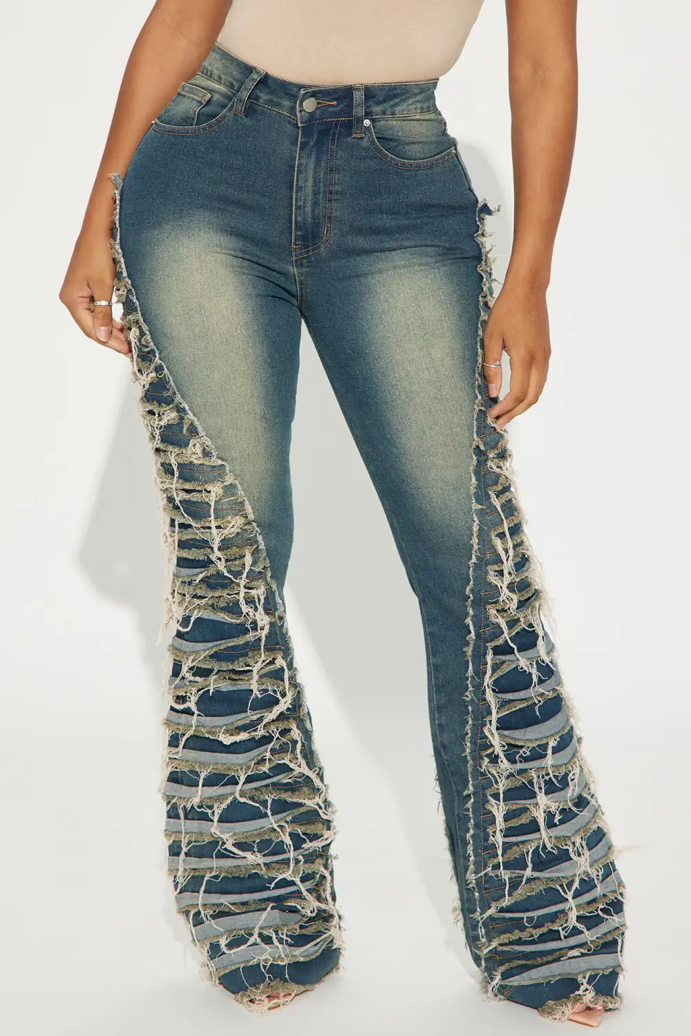 Feeling Brand New Tinted Flare Jeans - Medium Wash