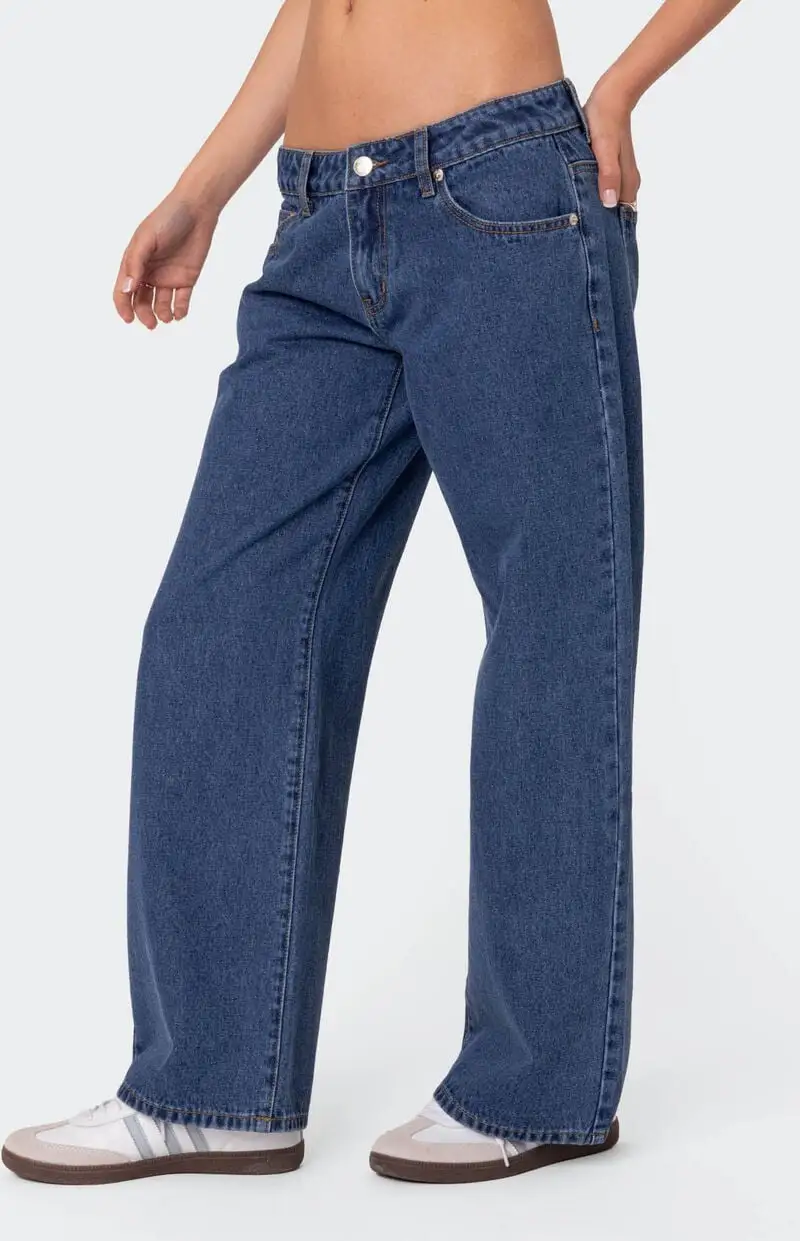Edikted Petite Raelynn Washed Low Rise Jeans
