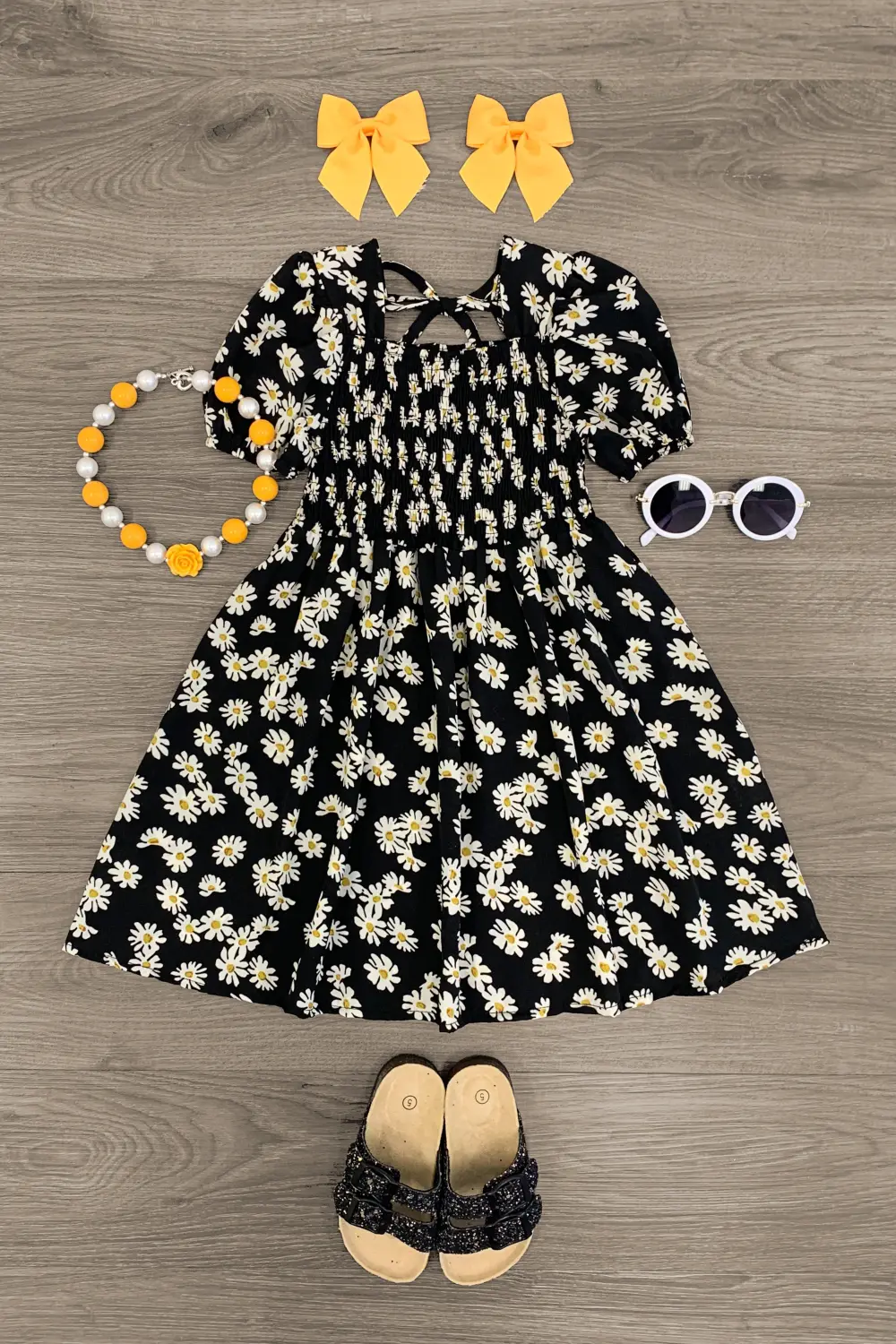 Black Daisy Short Sleeve Dress