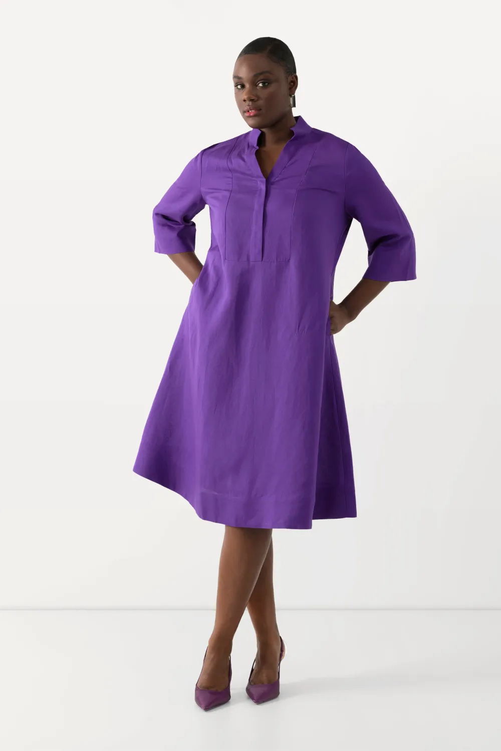 Midikleid, Leinenmix, A-Linie, V-Ausschnitt, 3/4-Arm