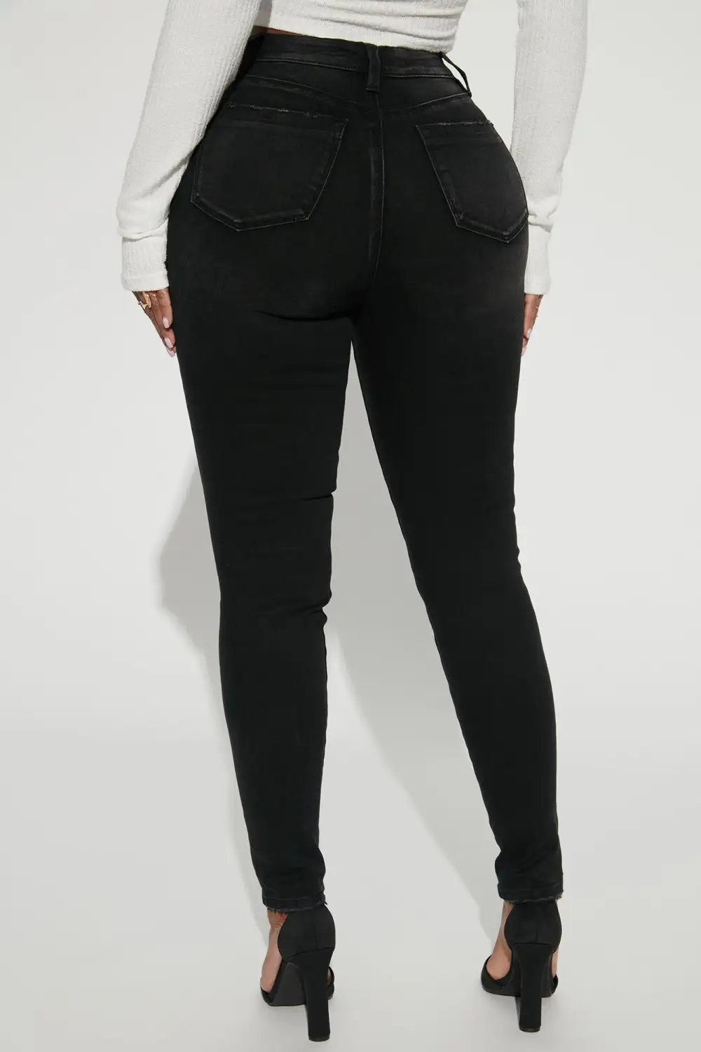 On The List Deluxe Stretch Skinny Jean - Black