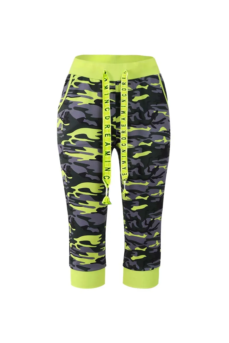 Camo Print Drawstring Capris Pants