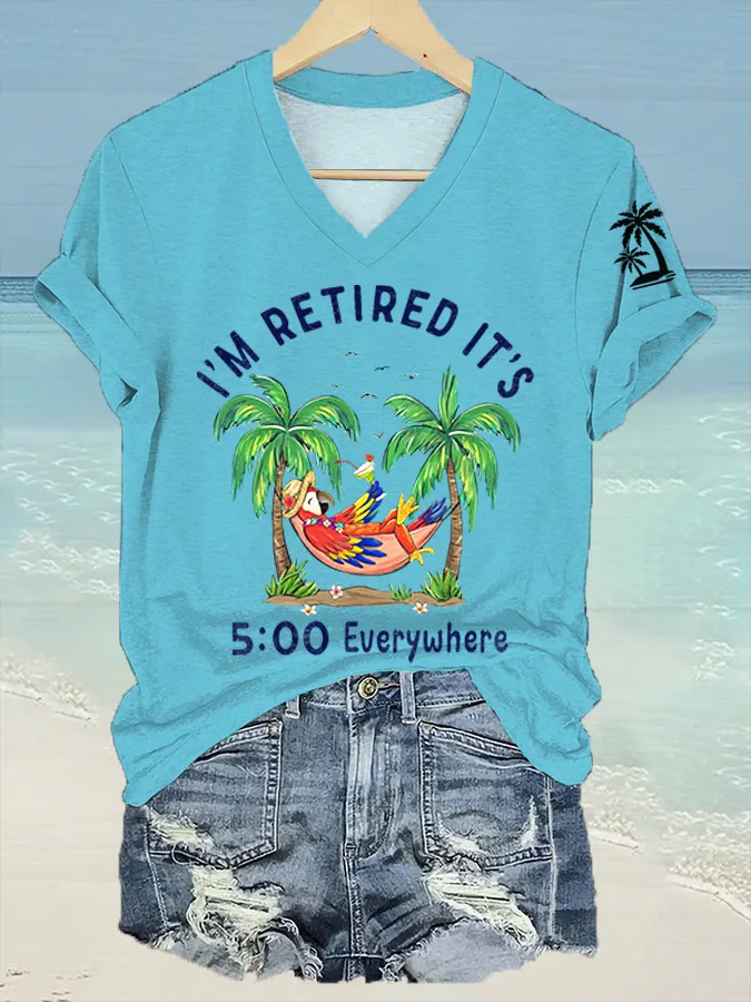 Women's I'm Retired It's 5 O'clock Everywhere Parrot Print Casual V-Neck Tee