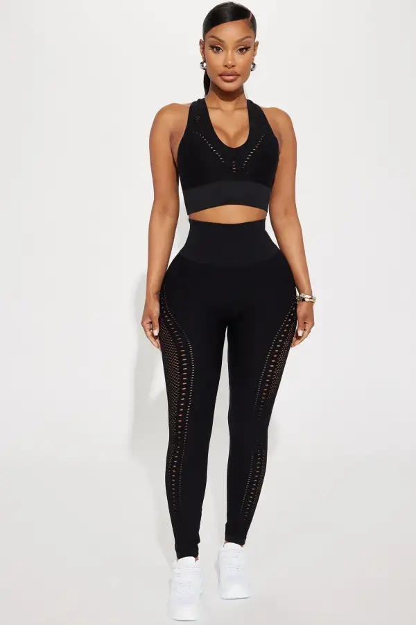 Perfect Form Sports Bra - Black