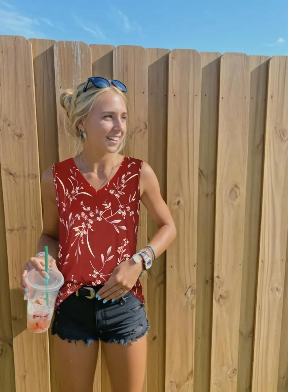 Summer Tops for Women Sleeveless V Neck Tshirt Loose Fit Casual Tank Tunic Blouse