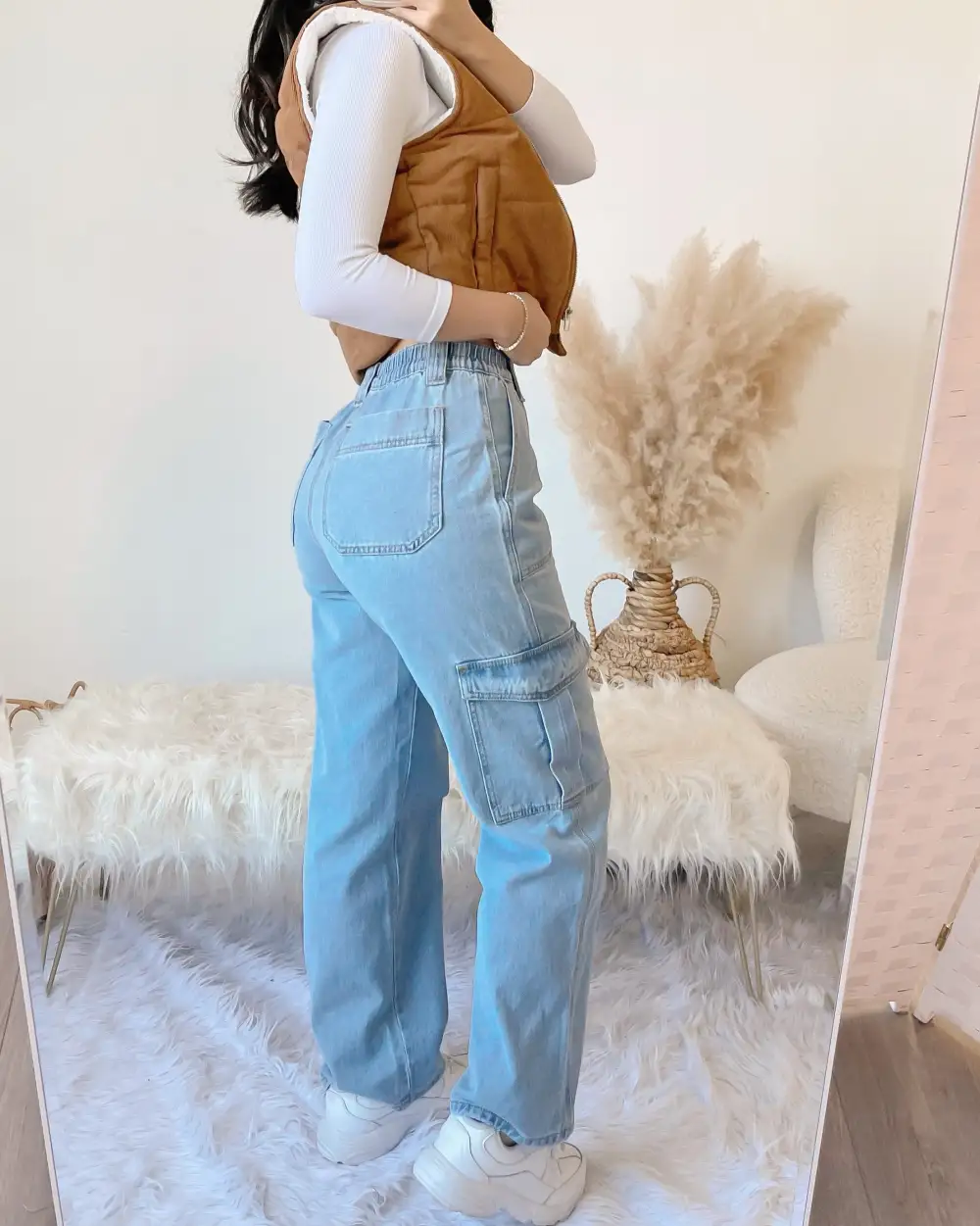 RESTOCKED! CABIN CUTIE FUR LINED CORDUROY PUFFER VEST (BLACK)