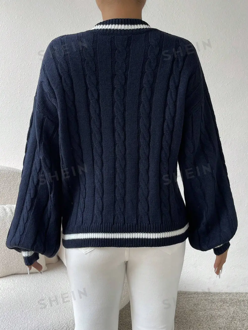 Sweater ribete de rayas tejido de cable de hombros caídos