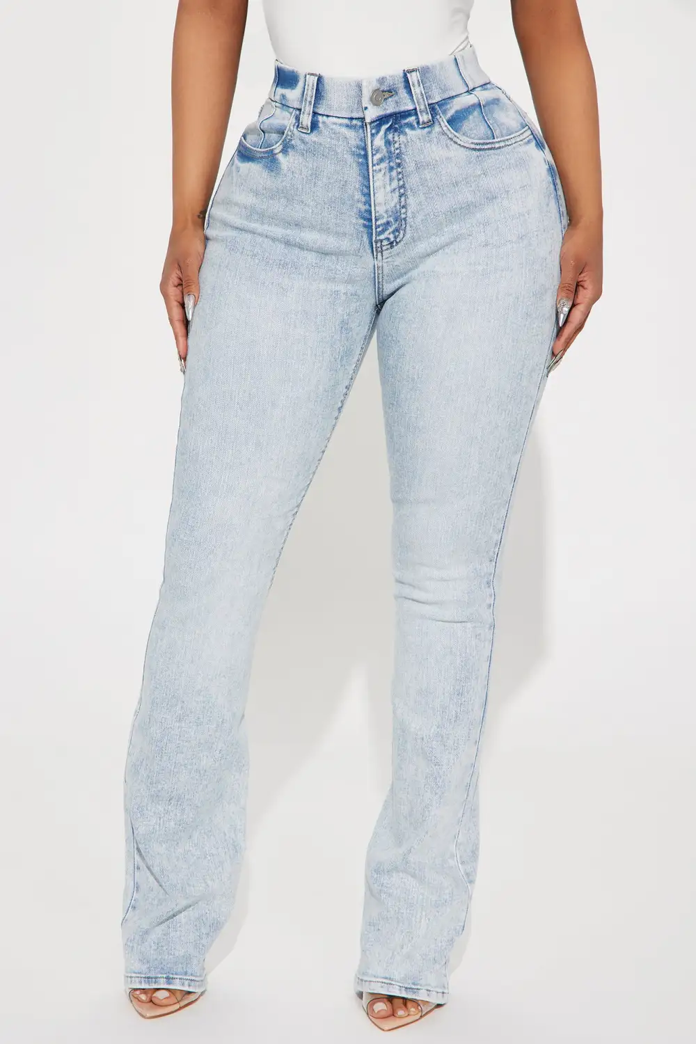 She Stands Out Tummy Control Bootcut Jeans - Light Wash